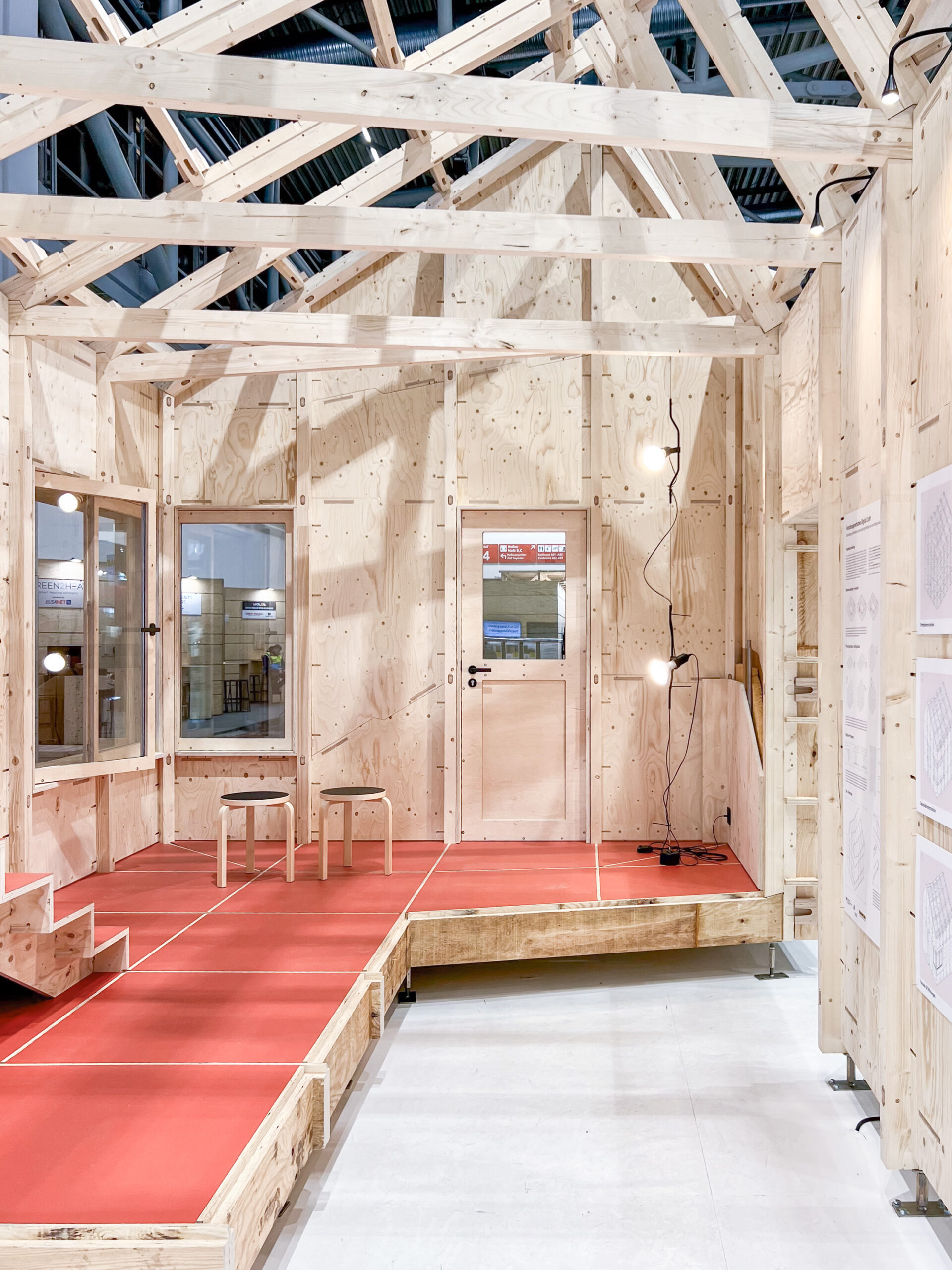 Individuelles Fertig-Holzhaus zum Zusammenstecken