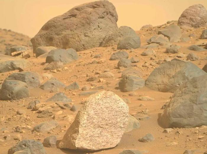 Mars-Forscher entdecken mögliche Biosignaturen im Jezero-Krater